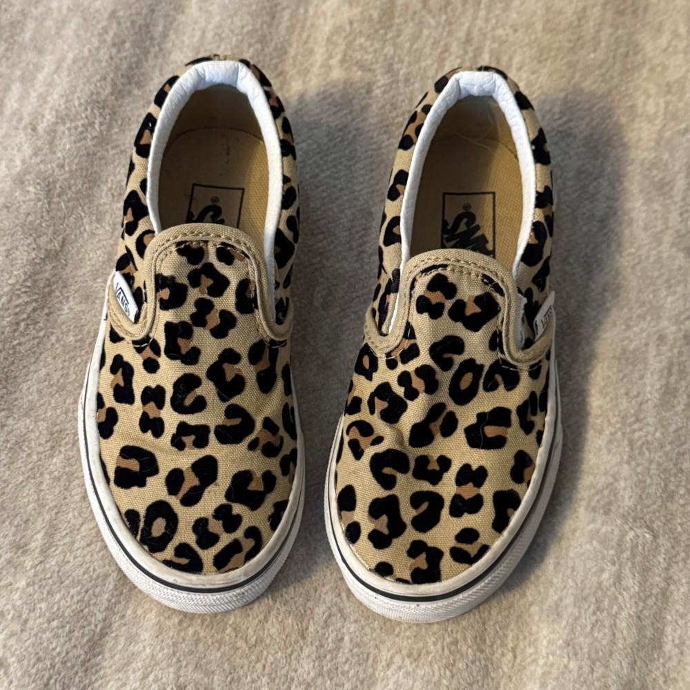 Vans Kids Classic Slip-On Leopard Animal Print Sneakers Tan Black Size 11 Youth